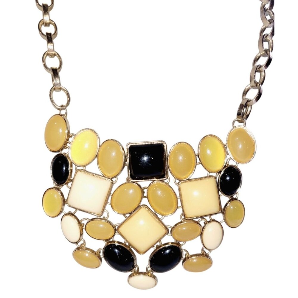Vintage Necklace Black Yellow and Cream Lucite Cobblestone Style Gold Tone Chain - Picture 3 of 6